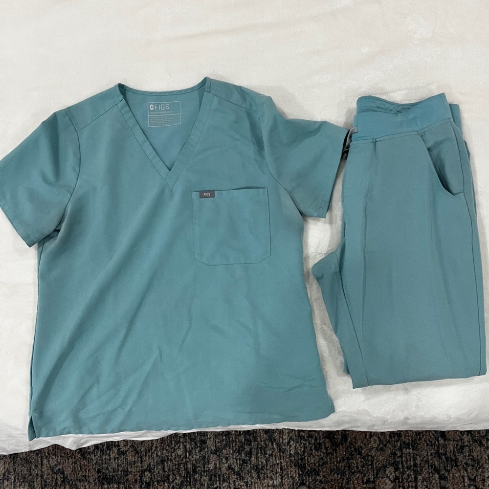 FIGS Scrubs